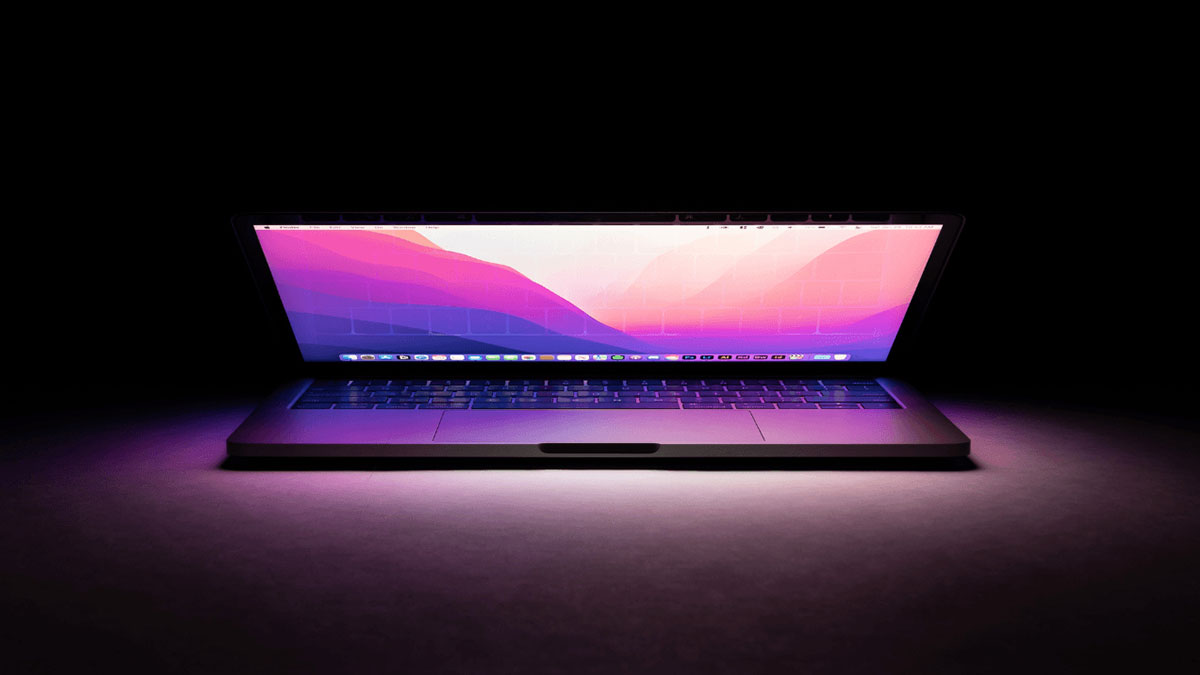 Apple inadından vazgeçti: Dokunmatik ekranlı ilk MacBook Pro sahneye çıkıyor