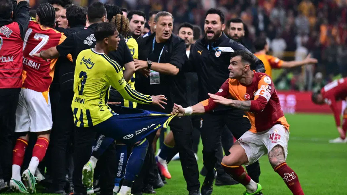 Derbi sonrası saha karıştı: Archie Brown ve Abdülkerim Bardakcı’dan kavga açıklaması