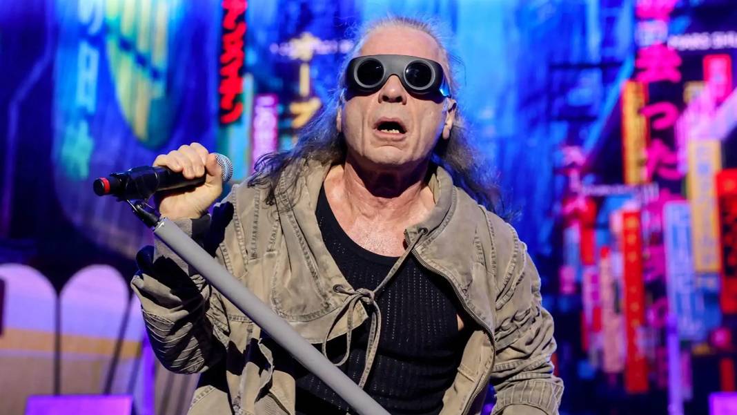 Heavy metal efsanesi Bruce Dickinson İstanbul’a geliyor