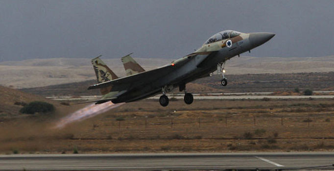 Suriye ordusu, İsrail'e ait bir savaş uçağı ve insansız hava aracını düşürdüğünü açıkladı