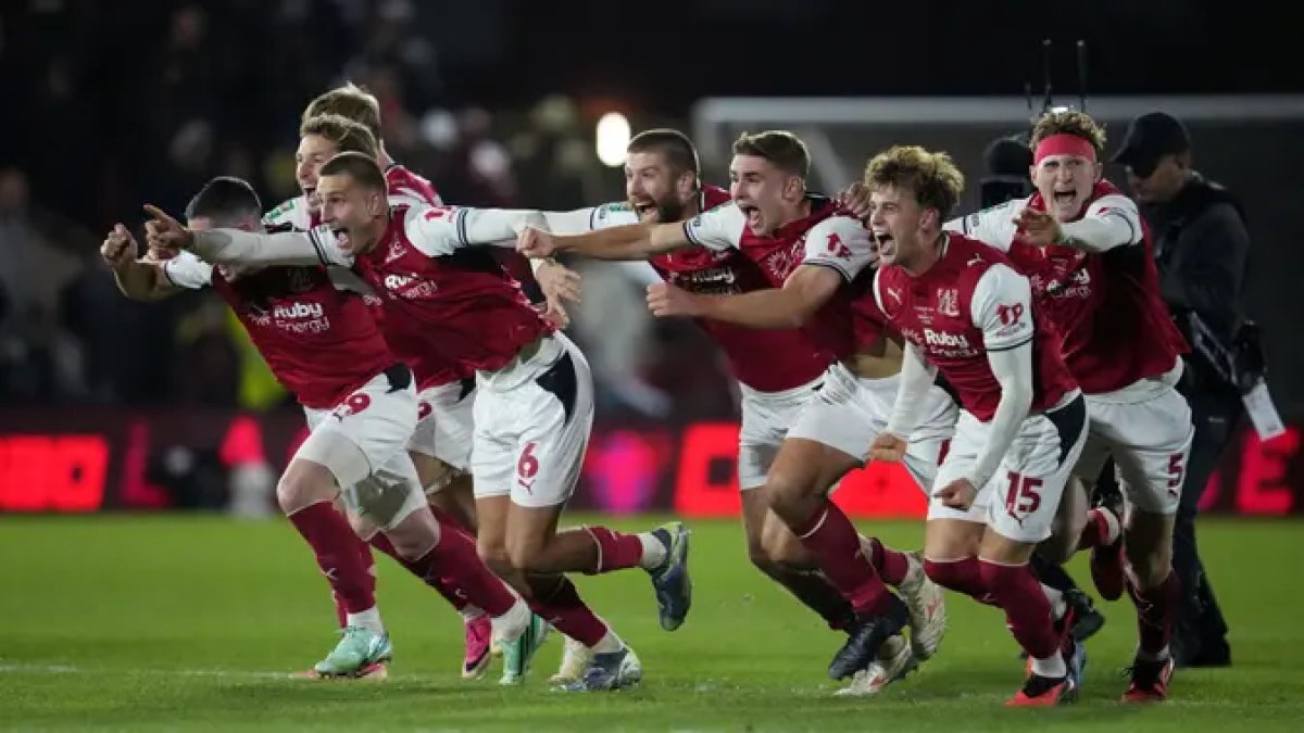 Arsenal’e tarihi Fleetwood şoku