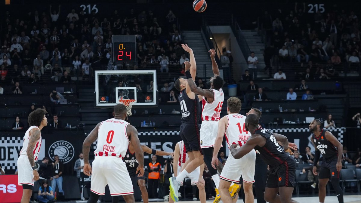 Beşiktaş Olympiakos’a direnemedi