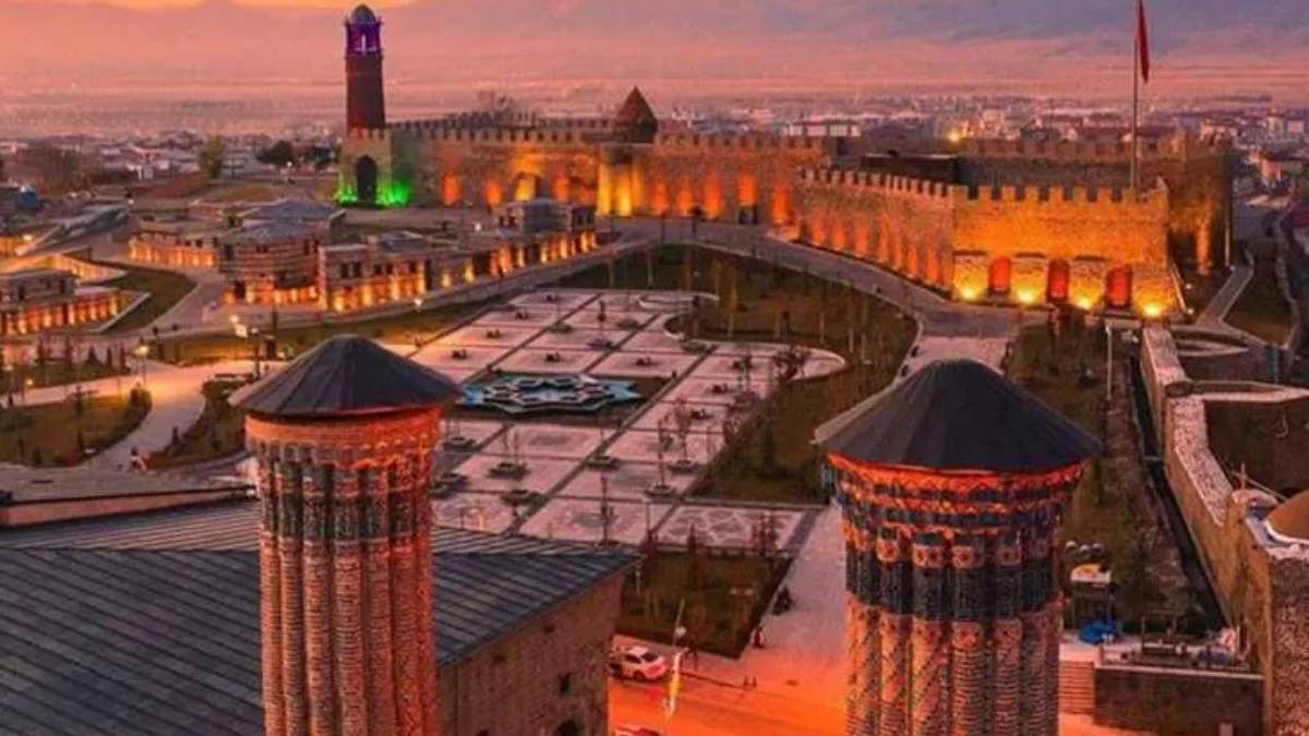 8 ayda 428.000’den fazla kişi geldi: Erzurum altın çağını yaşıyor!