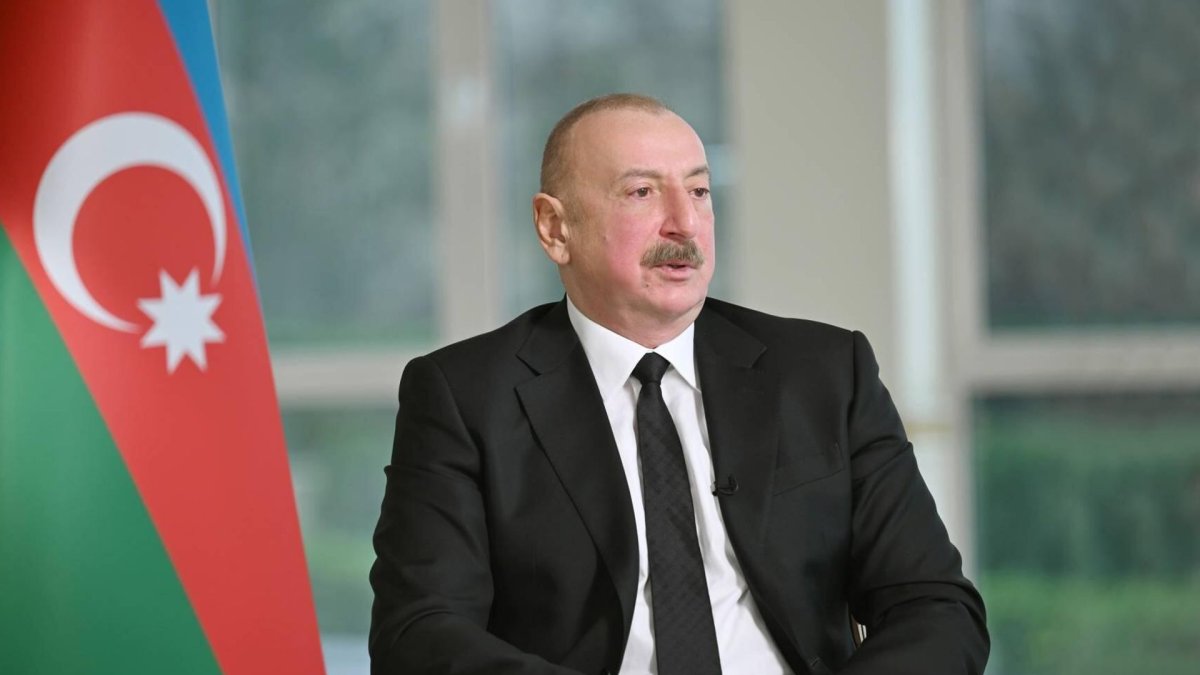 Başörtüsü krizinin ardından Aliyev'den ilişkileri gerecek yeni adım: Türkiye yerine BAE'ye destek