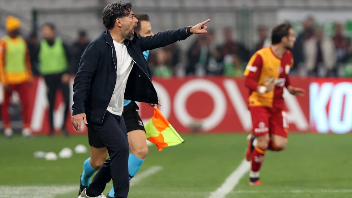İlhan Palut: Galatasaray'ın inanılmaz tempolu oyuncuları var