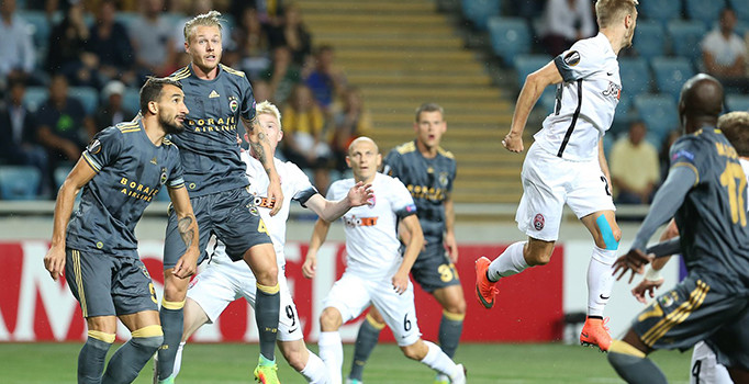 Fenerbahçe deplasmanda Zorya Luhansk ile 1-1 berabere kaldı