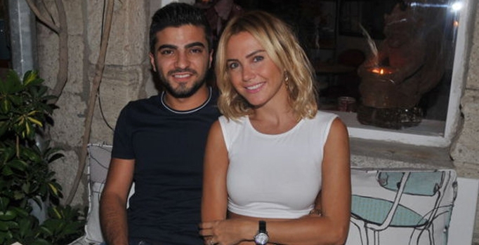 Ece Erken ve Serkan Uçar arasındaki buzlar eriyor