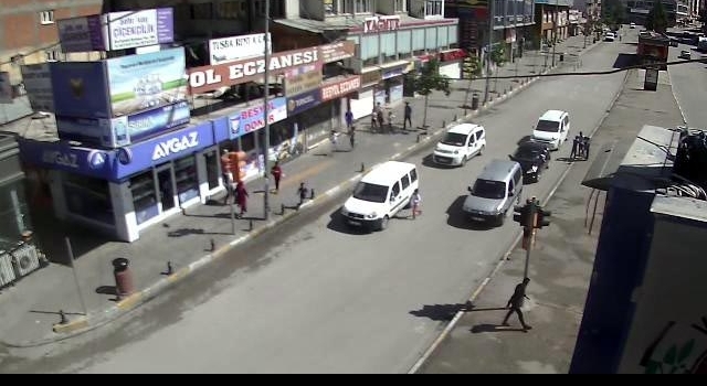 Van'da bombalı saldırının Mobese kamerası görüntüleri ortaya çıktı