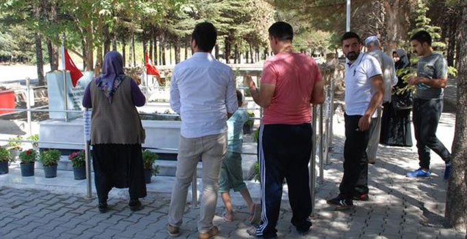 Ömer Halisdemir'in mezarını bugüne kadar 500 bin kişi ziyaret etti