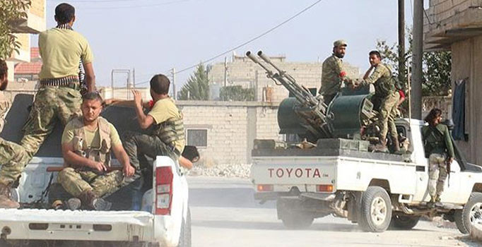 Özgür Suriye Ordusu (ÖSO) güçlerinin iç kesimlere ilerleyişi sürüryor