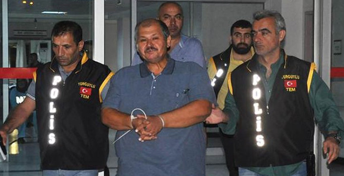 Gülen'in yeğeniyle evli Mehmet Türk havalimanında gözaltına alındı