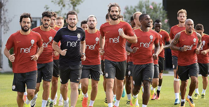 Galatasaray'da derbi mesaisi başladı