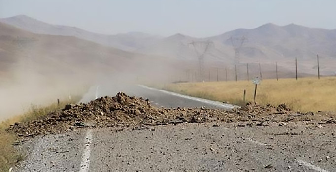 PKK'dan AK Partili belediye başkanına mayınlı saldırı!