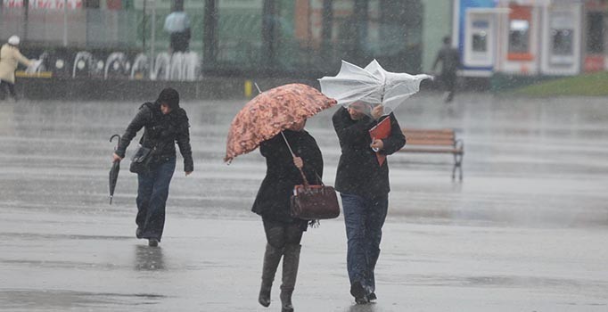 Meteoroloji'den İstanbul'a yağış uyarısı