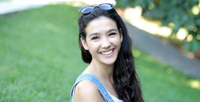 Familya dizisi oyuncusu Aybüke Pusat kimdir? (Su Beyoğlu hayatı)