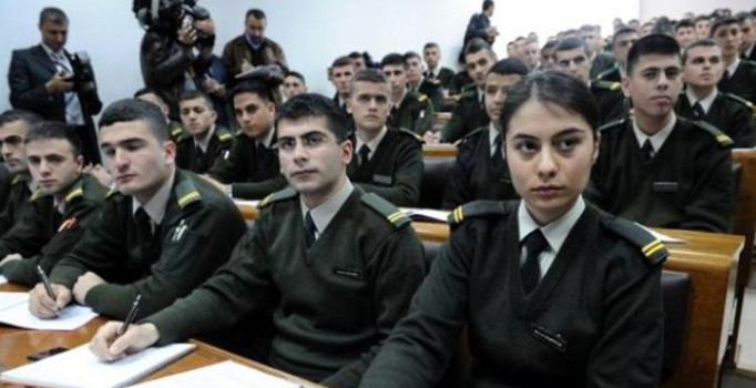 Kapatılan harp okulunun öğrencilerinin tercih yapacakları tarih belli oldu