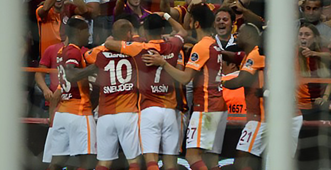 Tottenham Galatasaraylı futbolcu izlemek için scout gönderdi