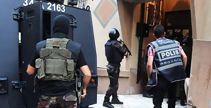 İstanbul'da 10 ilçede eş zamanlı PKK operasyonu: 15 kişi gözaltına alındı - Son dakika haberleri