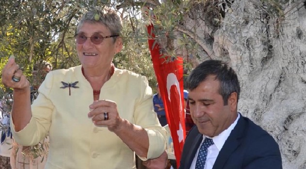 Prof.Dr. Canan Karatay’ın heykeli dikilecek