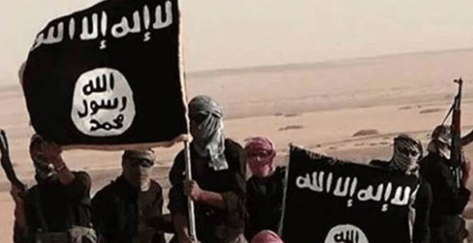 Kilis’in karşısında bulunan Suriye’nin Azez ilçesinde DAEŞ intihar saldırısı düzenledi