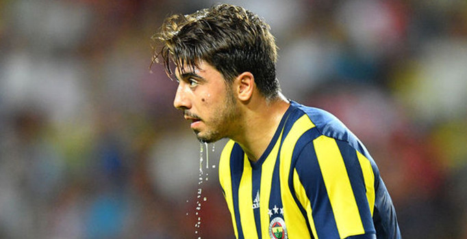 Babası Ozan Tufan'a patladı: Ona söyleyin, ailesiyle otursun!