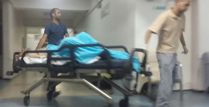 Kocaeli Gölcük'te silahlı kavga: 2 yaralı - Sondakika haberleri