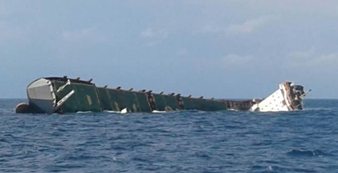 İstanbul merkezli şirketin kuruyük gemisi Sicilya Adası’nda battı