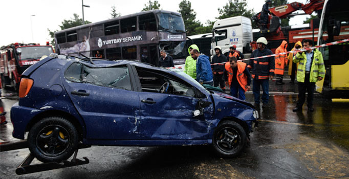 İETT metrobüs kazasındaki hasarları karşılayacak
