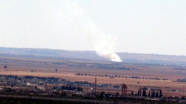 DAEŞ denetimindeki bölgeler karadan ve havadan hedef alındı