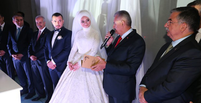 Başbakan Yıldırım yeğeninin nikah törenine katıldı