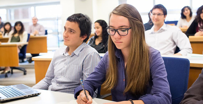 Başbakanlık Vakıflar Genel Müdürlüğü Burs başvuru formu! Başvurular sona eriyor / Son dakika haberi