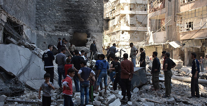 Beyaz Baretliler Başkanı Raed Salih: Halep'te son bir haftada bin kişi hayatını kaybetti