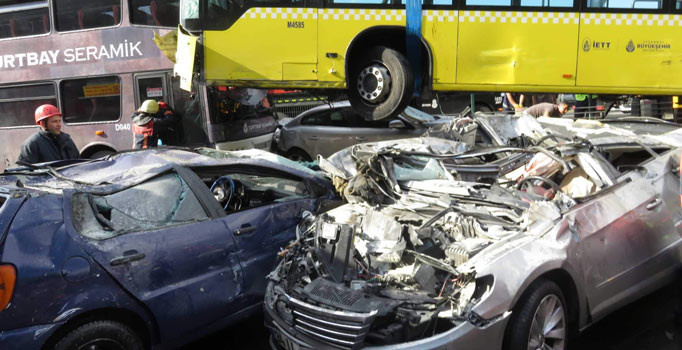 Metrobüs kazasında mucize kurtuluşu anlattı