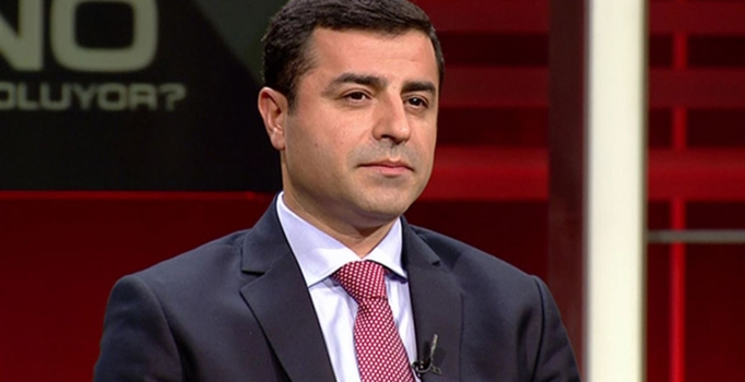 Demirtaş: PKK kesinlikle 
silah bırakmalı
