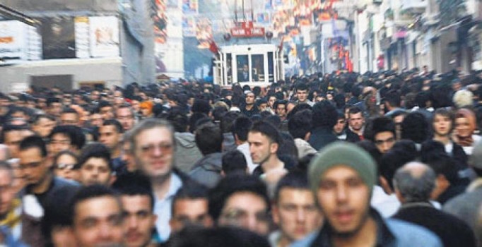 Batıda gelir hızla artıyor doğuda fakirlik azalıyor