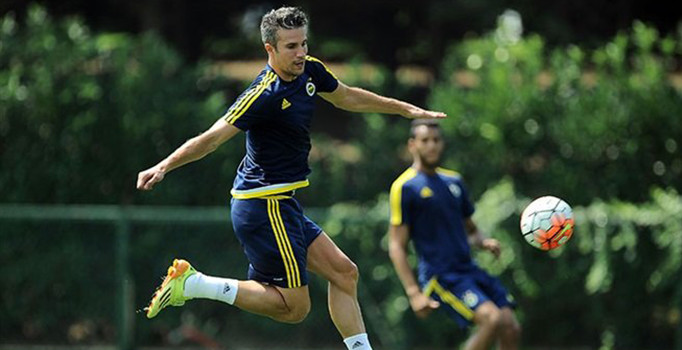 Van Persie'den geleceğine dair açıklamalar: Her şeye açığım