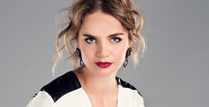 Tuğçe Kazaz Sıla'ya sahip çıktı