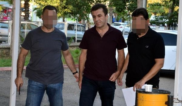 Adana merkezli 3 ilde FETÖ'nün sağlık yapılanmasına operasyon: 24 gözaltı
