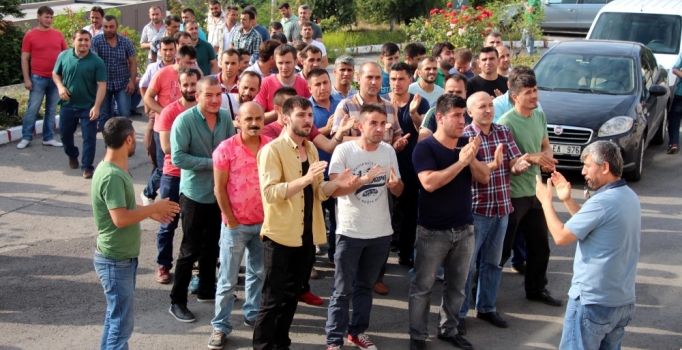 Madenciler bayram yevmiyeleri için eylem yaptı