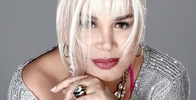 Sezen Aksu gençlik dönemlerine geri döndü