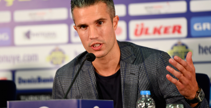 Hollanda basını Van Persie'yi konuşuyor