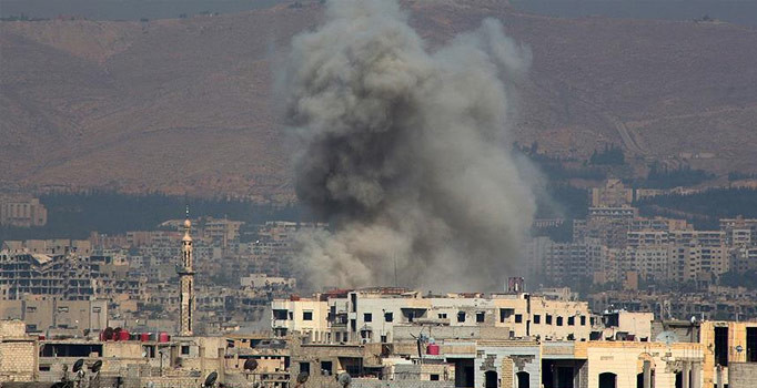 Suriye'de rejim güçlerinden hava saldırısı: 4 ölü, 15 yaralı