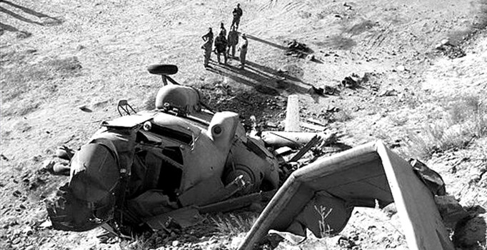 Taliban ABD'ye ait bir savaş helikopterini düşürdü