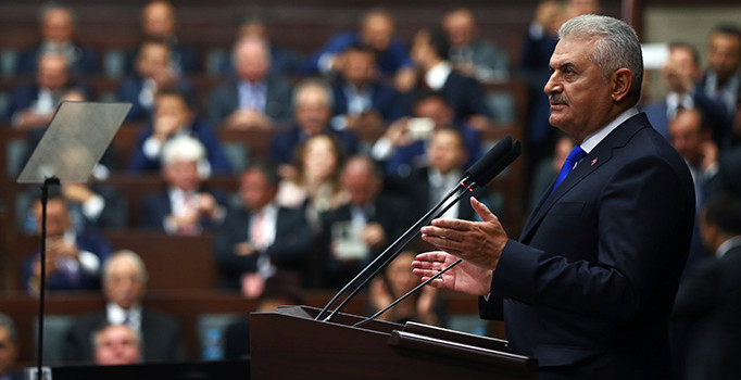 AK Parti grup toplantısında konuşan Başbakan Binali Yıldırım: Bu milletle dans edemezsiniz!