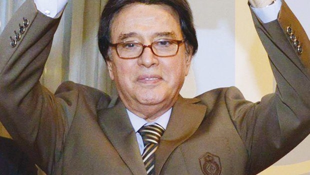 Ünlü sanatçı Erol Büyükburç hayatını kaybetti