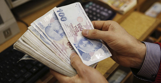 Özel sektörde maaşlar 2017'de yüzde 9 artacak