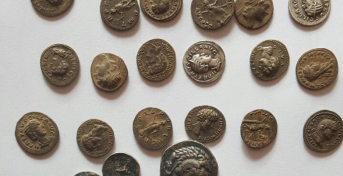 Mersin’de tarihi eser kaçakçıları yakalandı