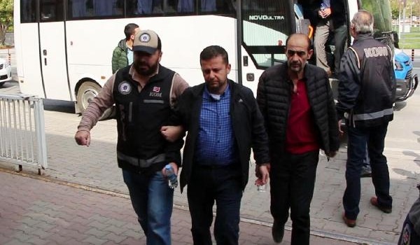 Bolu'da FETÖ soruşturmasında 10 tutuklama