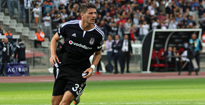 Fikret Orman; Gökhan Töre ve Mario Gomez'in geri dönmesine yeşil ışık yaktı!