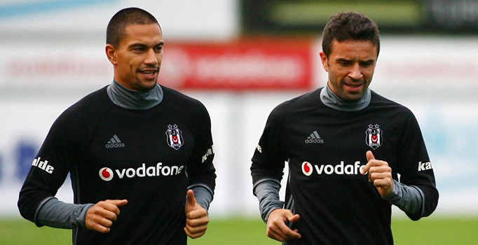Gökhan Gönül'den Beşiktaş'a beklenen haber geldi